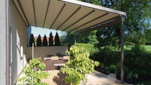 Pergola-Markisen_Cabrio-Dach-fuer-Ihre-Terrasse.jpg